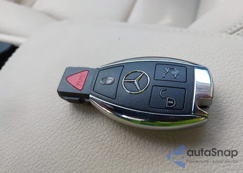 2016 Mercedes-Benz Gla 250 z USA, uszkodzony, nr VIN WDCTG4EB2GJ256889